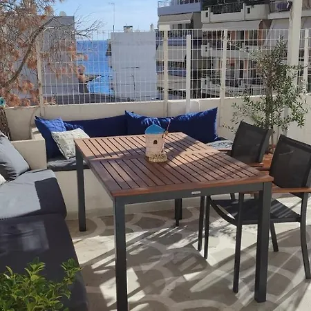 شقة With Terrace In Piraiki